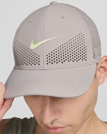 Nike Dri-FIT ADV Club Structured Swoosh Cap - FB5636-009