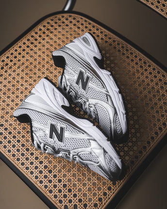 NB 740 SILVER/WHITE - U740NW2