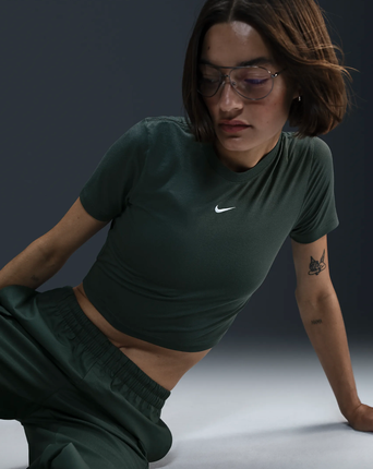Nike Women's Sportswear Essential Slim Cropped T-Shirt - FB2873-338