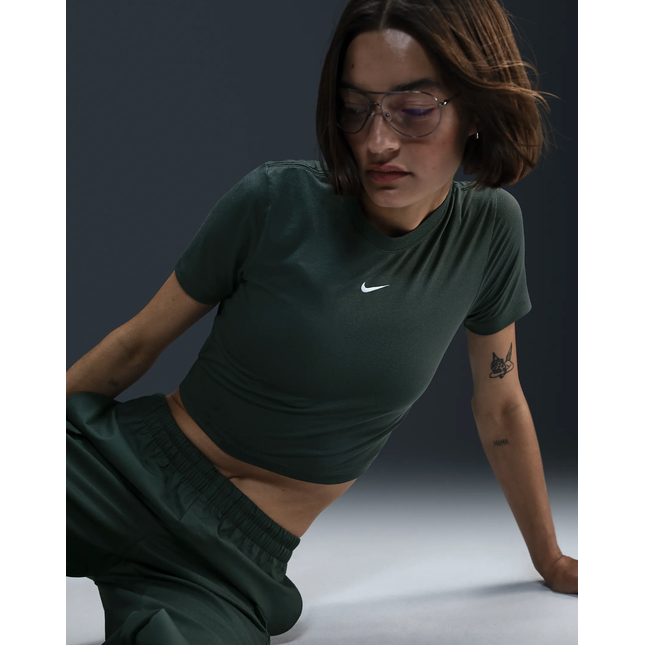 Nike Women's Sportswear Essential Slim Cropped T-Shirt - FB2873-338