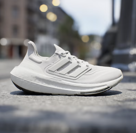 W ULTRABOOST LIGHT SHOES - GY9352