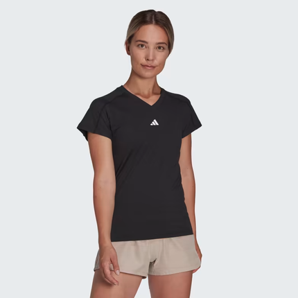AEROREADY TRAIN ESSENTIALS MINIMAL BRANDING V-NECK T-SHIRT- BLK - HN5543