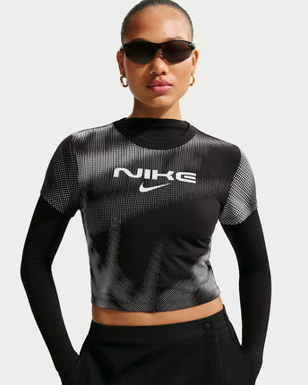Nike Sportswear Chill Knit Women's Slim Cropped T-Shirt - IR7844-010