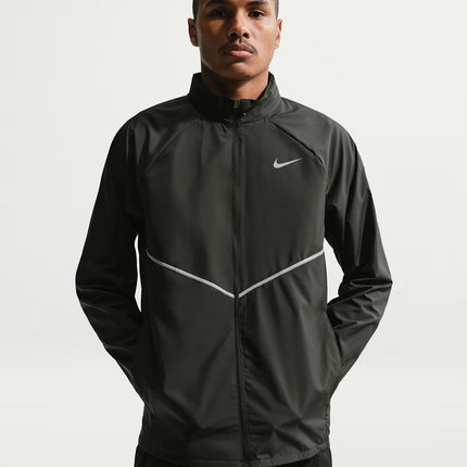Nike Miler Men's Repel UV Protection Running Jacket  - IF2369-010
