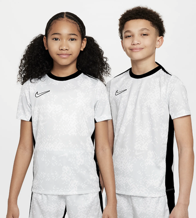 Nike Academy Pro Older Kids' Dri-FIT Short-Sleeve Football Top - FV0291-043