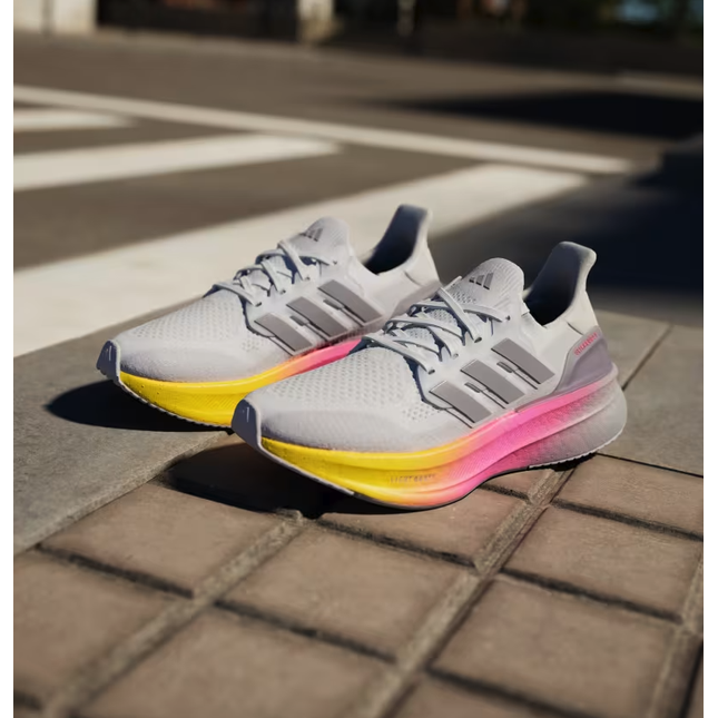 W Ultraboost 5 Shoes - WHITE/GLOW -  ID8840