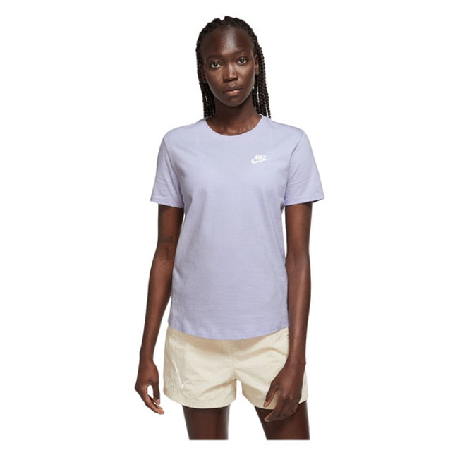 W NSW TEE CLUB - OXYGEN PURPLE - DX7902-536