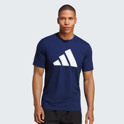 TRAIN ESSENTIALS FEELREADY LOGO TRAINING T-SHIRT - DKBLUE - IB8275